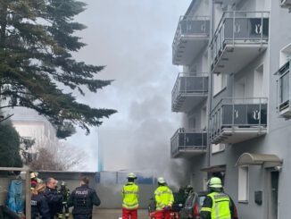 FW-DO: Ausgedehnter Wohnungsbrand in einem Mehrfamilienhaus