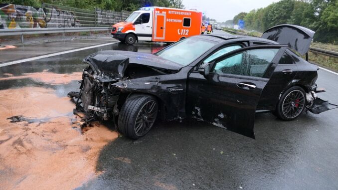 FW-DO: Unfall auf der BAB 45 verursacht langen Stau