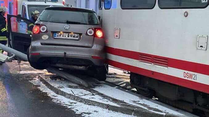 FW-DO: Verkehrsunfall mit Straßenbahn