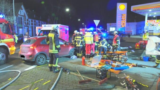FW-DO: Verkehrsunfall mit vier Verletzten