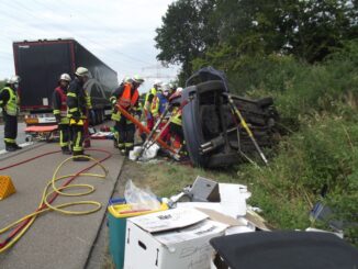 FW-DO: Verkehrunfall auf der A 45, Fahrbahn während des Einsatzes gesperrt