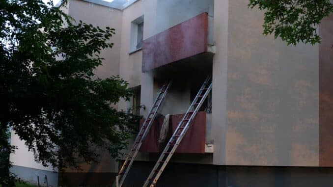 FW-DO: Wohnungsbrand mit zwei Verletzten in Neuasseln