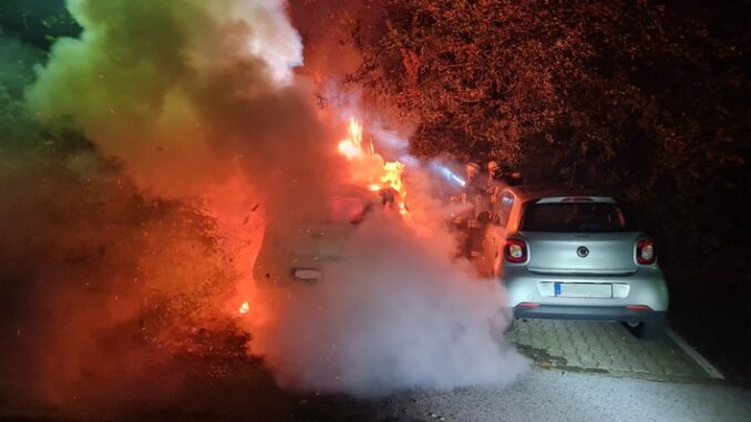FW-DO: Zwei Brandeinsätze im Dortmunder Süden // Zwei brennende PKW innerhalb weniger Stunden