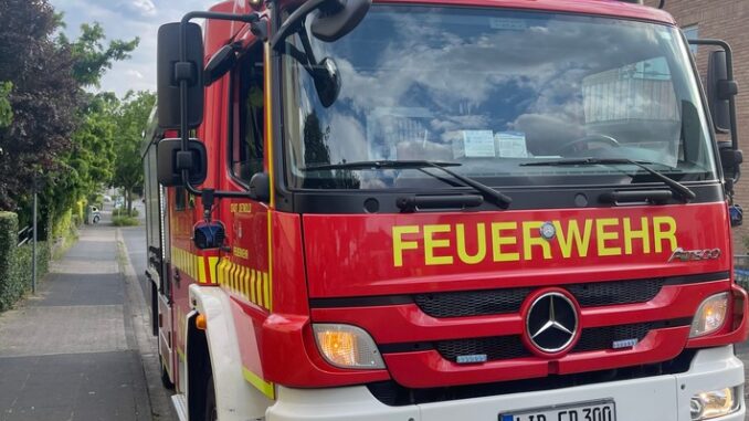 FW-DT: Feuer MiG - Rauch aus Fenster