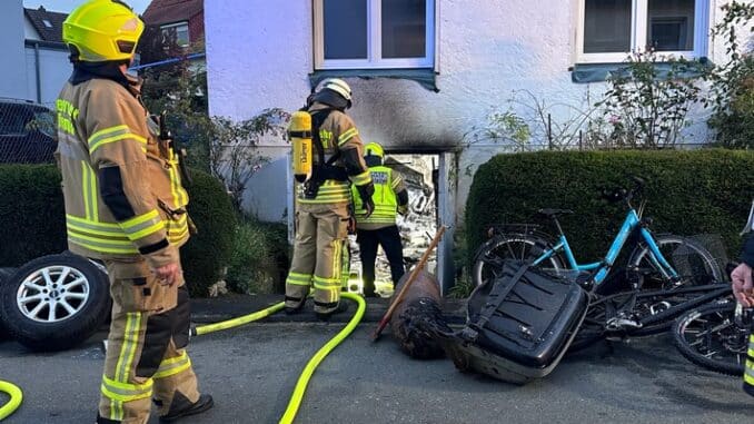FW-DT: Kellerbrand in Detmolder Innenstadt