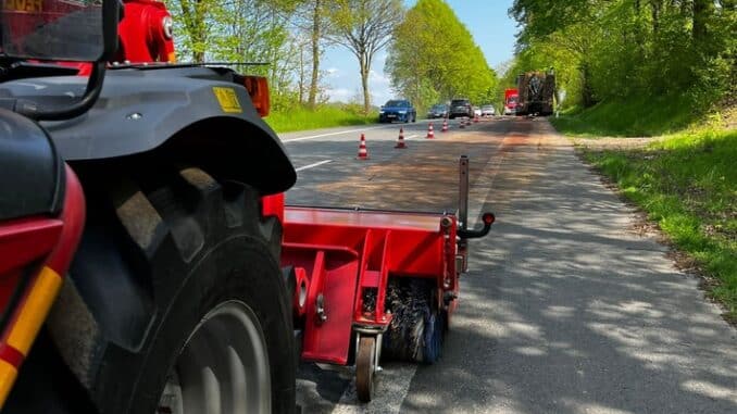 FW-DT: Ölschaden auf Externsteine Straße