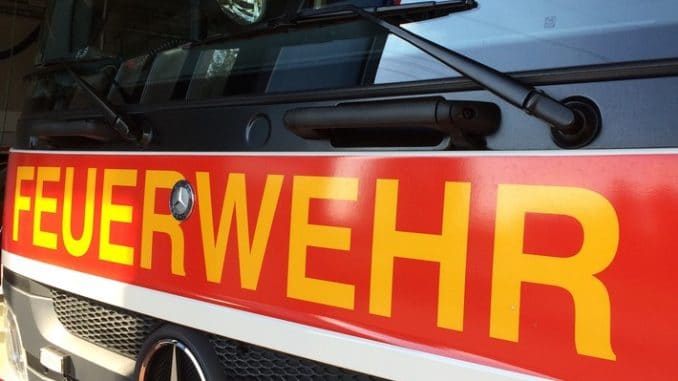 FW Dinslaken: Ausgelöste Brandmeldeanlage.