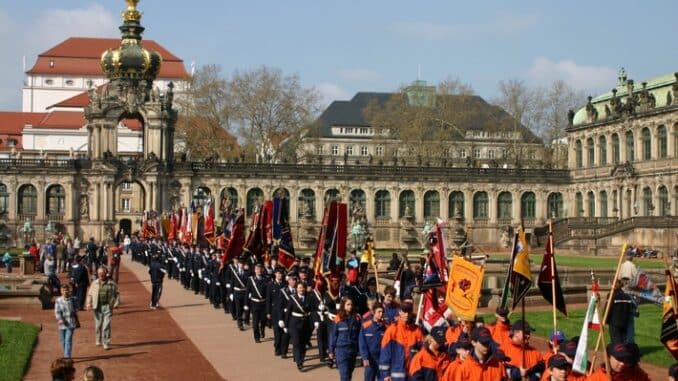 FW Dresden: 8. Internationaler Florianstag in der Landeshauptstadt Dresden