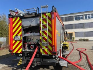 FW Dresden: Brand in der 93. Grundschule