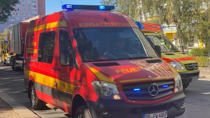 FW Dresden: Brand in einer Toilette der 101. Oberschule