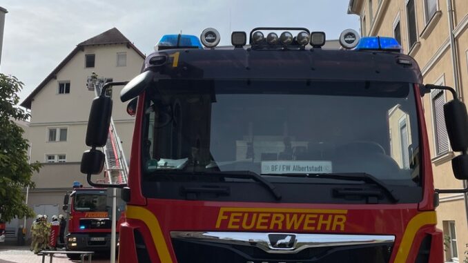 FW Dresden: Informationen zum Einsatzgeschehen der Feuerwehr