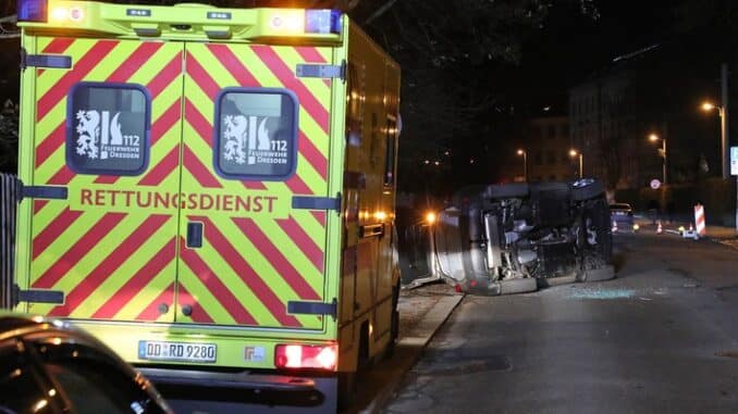 FW Dresden: Informationen zum Einsatzgeschehen der Feuerwehr Dresden vom 28. November 2022