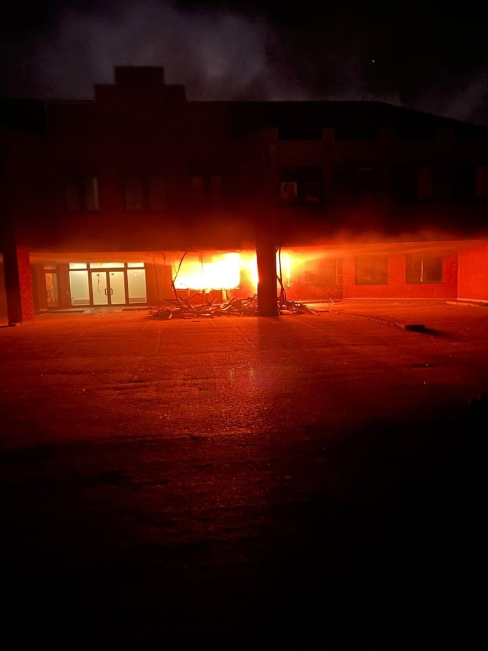 FW Düren: Brand einer Dürener Zahnarztpraxis