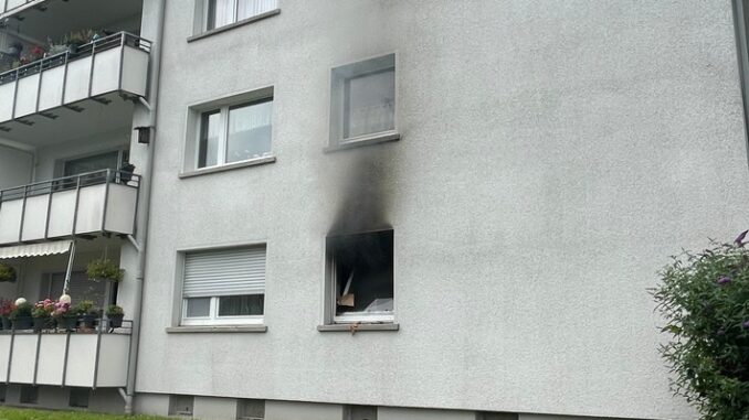 FW-E: Ausgedehnter Küchenbrand in einem Mehrfamilienhaus - keine Verletzten