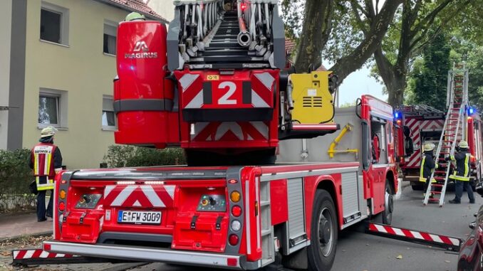 FW-E: Rauchwarnmelder retten 90-jähriger Bewohnerin das Leben