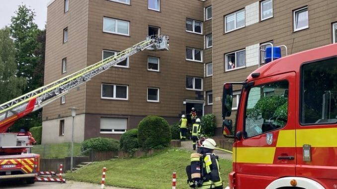 FW-EN: Brand einer Dunstabzugshaube und fünf First-Responder-Einsätze