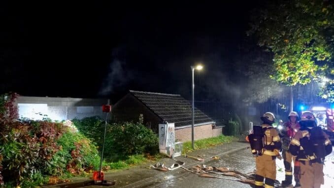 FW-EN: Brand einer Hochspannungsanlage in der Straße Huser Feld - Kurzfristiger Stromausfall in Westende
