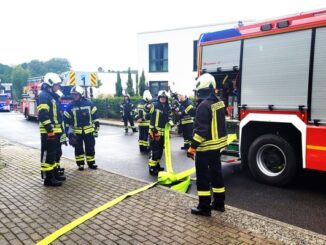 FW-EN: Brand in Hochhaus gemeldet