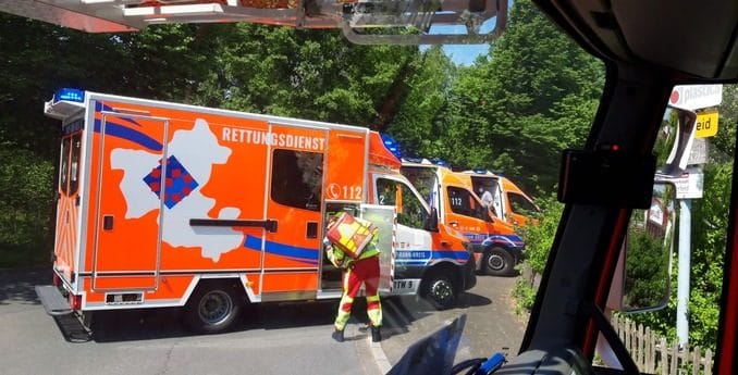 FW-EN: Brand in Industriegebäude