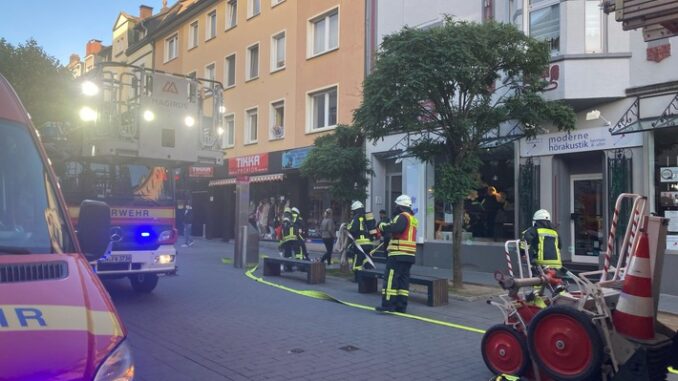 FW-EN: Brandereignis in einer Küche - Rauchmelder und Feuerwehr verhinderten Schlimmeres