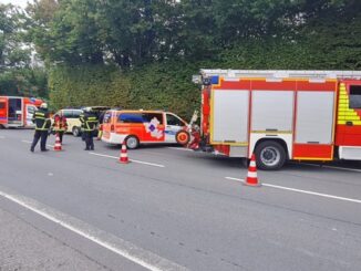 FW-EN: Drei Einsätze: Verkehrsunfall auf der Wittbräucker Straße und Brandmeldealarm an der Wetterstraße