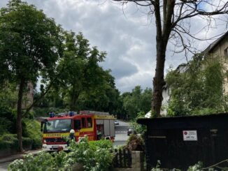 FW-EN: Ein einsatzreicher Sonntag für die Hattinger Feuerwehr