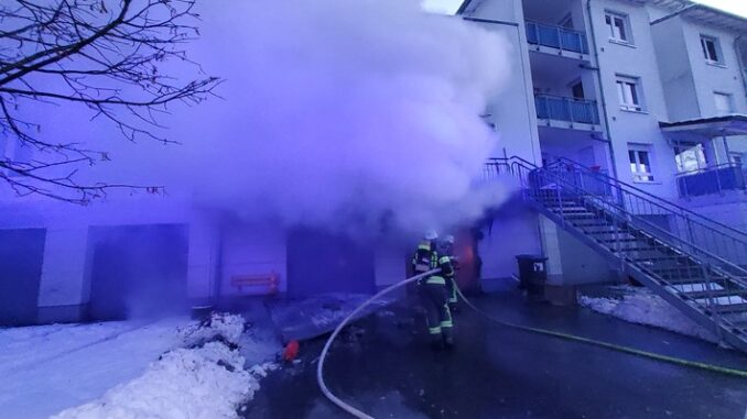 FW-EN: Einsatzreicher Samstag für die Feuerwehr Gevelsberg: Rettungseinsätze und Brandbekämpfung
