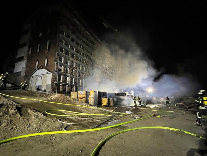 FW-EN: Feuer auf Baustelle in der Hegestraße