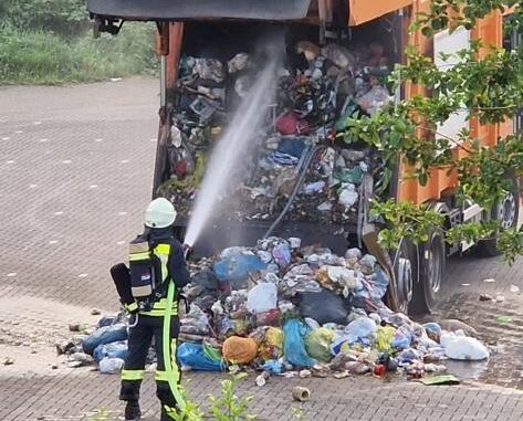 FW-EN: Feuer kommt zur Feuerwehr
