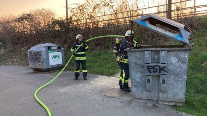 FW-EN: Feuerwehr Hattingen war fünfmal im Einsatz