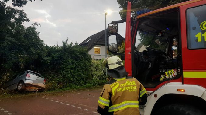 FW-EN: Feuerwehr am Mittwochnachmittag im Dauereinsatz! - Primär Unterstützung des Rettungsdienstes und ein Verkehrsunfall