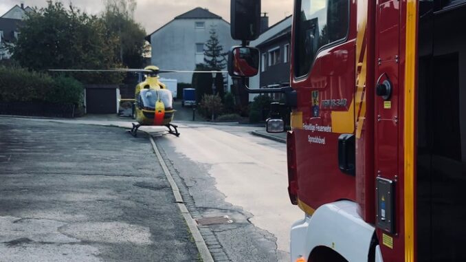 FW-EN: Feuerwehr sichert Hubschrauberlandung ab