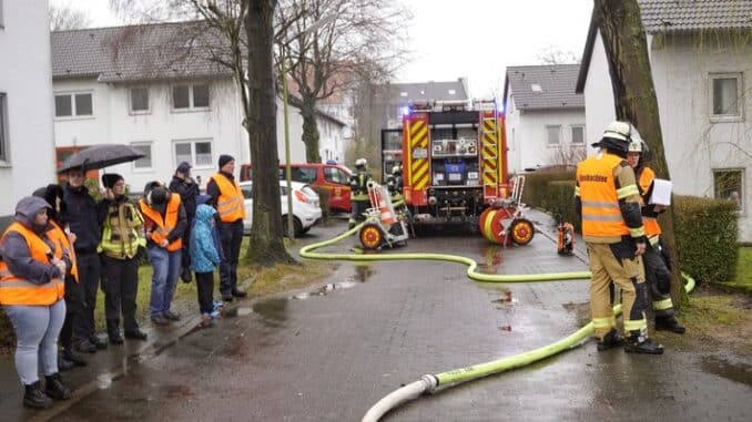 FW-EN: Großübung der Feuerwehr Gevelsberg und des Rettungsdienstes des EN-Kreis