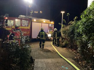 FW-EN: Innerhalb kurzer Zeit ist die Hattinger Feuerwehr gestern zu drei Einsätzen ausgerückt.