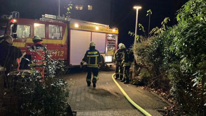 FW-EN: Innerhalb kurzer Zeit ist die Hattinger Feuerwehr gestern zu drei Einsätzen ausgerückt.