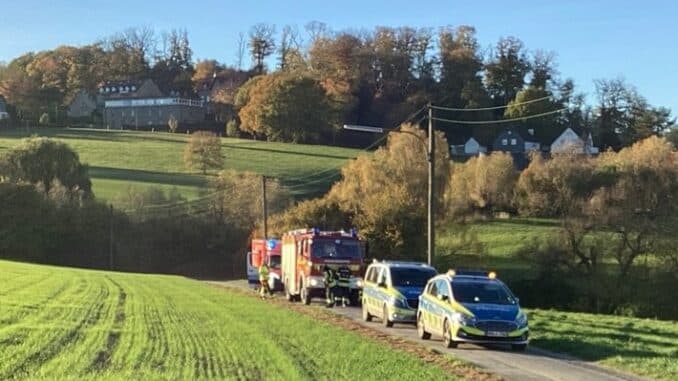 FW-EN: Notlandung eines Sportflugzeuges, Zwei Verletzte nach Co-Austritt und sechs weitere Einsätze für die Hattinger Feuerwehr