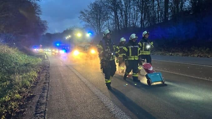 FW-EN: Ölspur führt durch Stadtgebiet