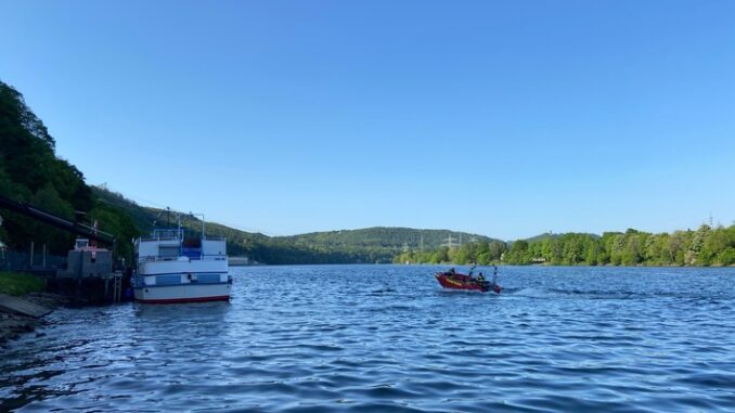 FW-EN: Person im Wasser - Wasserrettungseinsatz am Hengsteysee