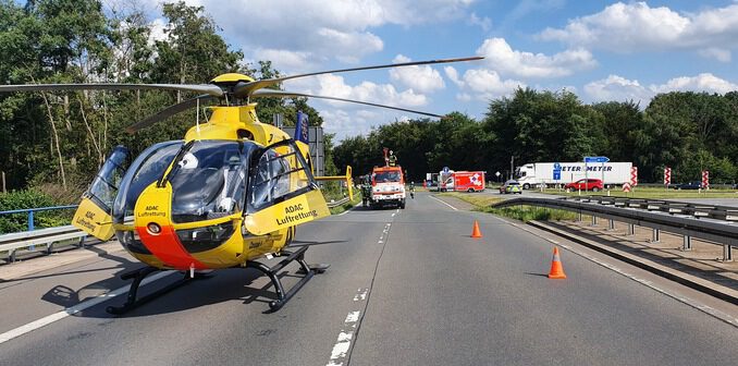 FW-EN: Schwerer Verkehrsunfall im Autobahnkreuz Wuppertal Nord