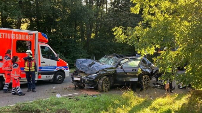 FW-EN: Schwerer Verkehrsunfall in Hattingen