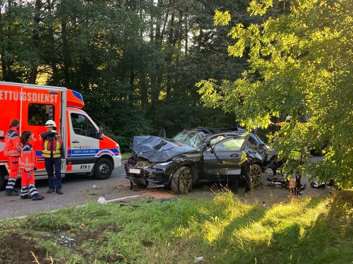 FW-EN: Schwerer Verkehrsunfall in Hattingen