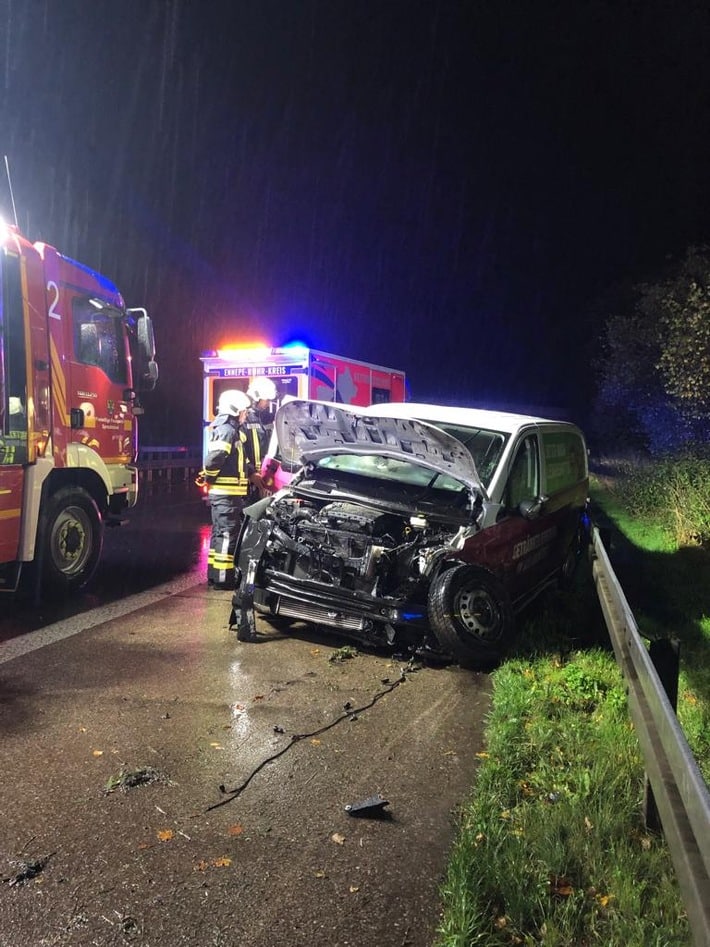 FW-EN: Unfall auf der Autobahn