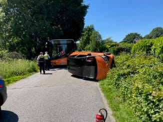 FW-EN: Unfall mit zwei leicht verletzen Personen am Bandwirker Weg