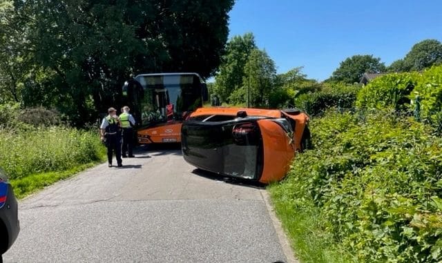FW-EN: Unfall mit zwei leicht verletzen Personen am Bandwirker Weg