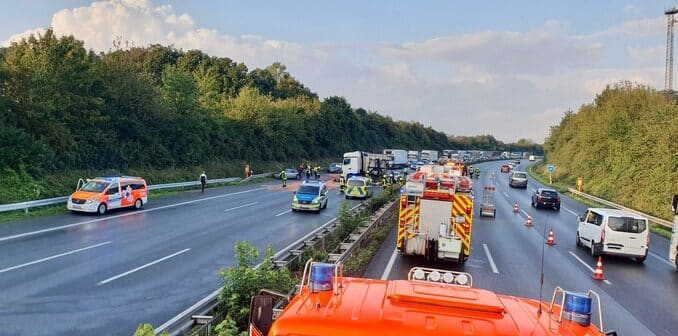 FW-EN: Verkehrsunfall BAB 1