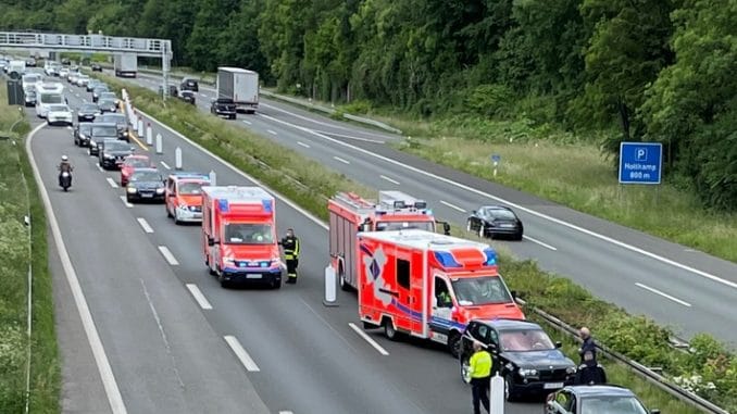 FW-EN: Verkehrsunfall Bundesautobahn