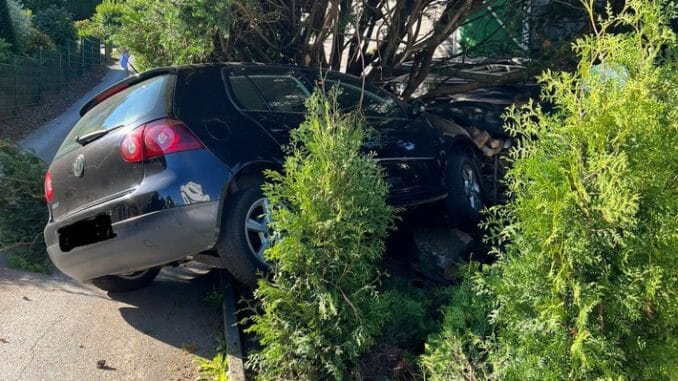 FW-EN: Verkehrsunfall am Sonntagmorgen