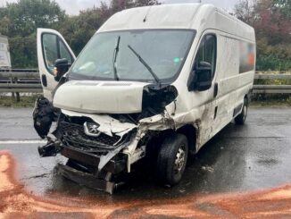 FW-EN: Verkehrsunfall auf der Autobahn führt zu Vollsperrung