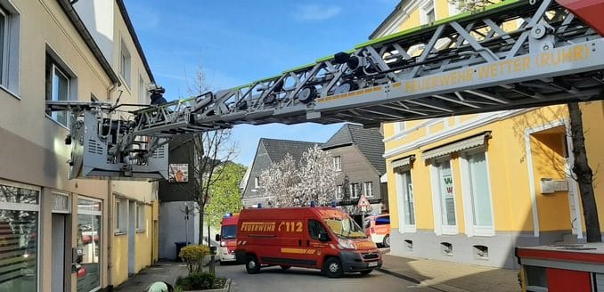 FW-EN: Wetter - Freiwillige Feuerwehr zweimal für den Rettungsdienst im Einsatz