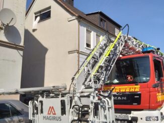 FW-EN: Wetter: Unterstützung Rettungsdienst für die Drehleiter